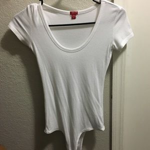 White guess body suit